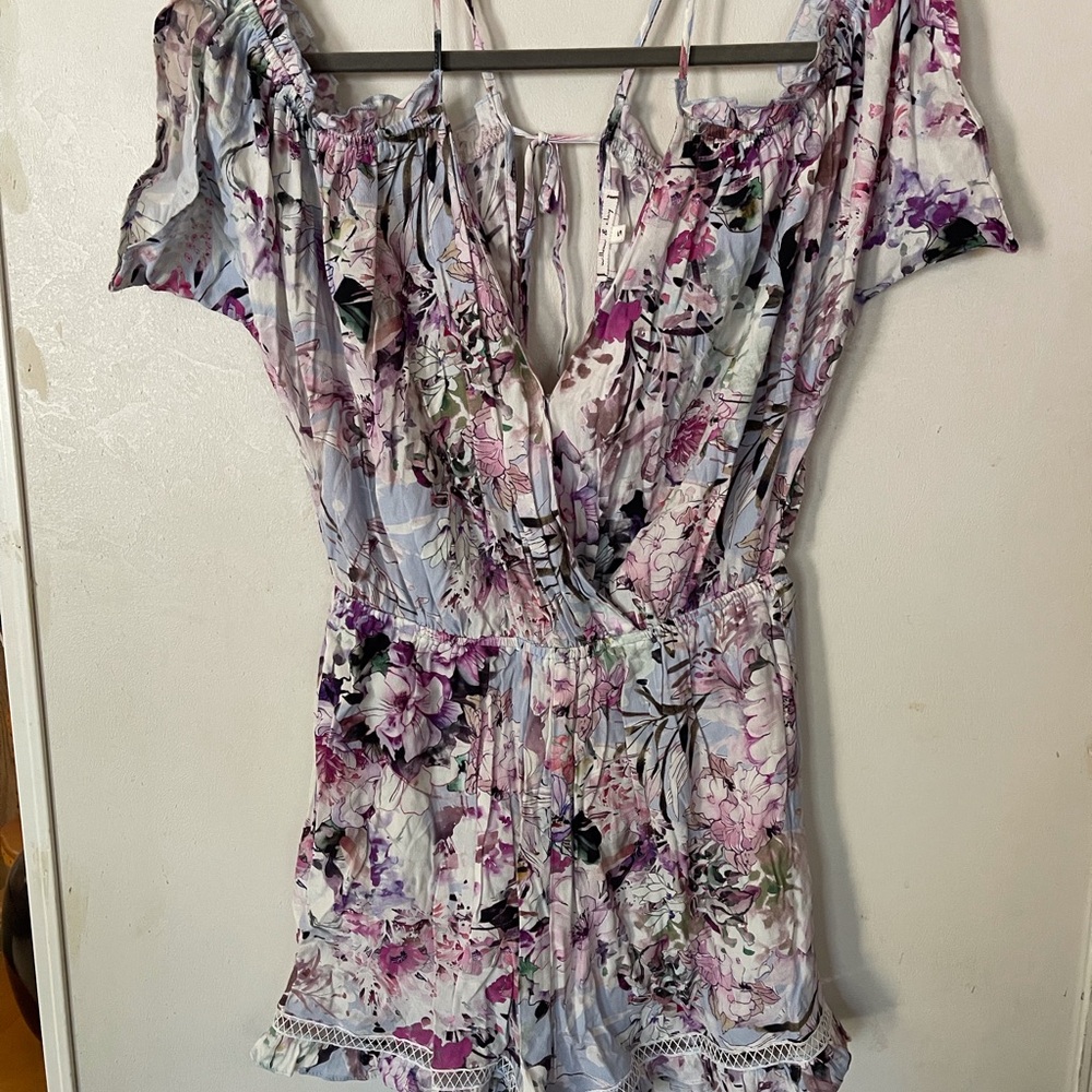 Willow & Clay Floral Ruffle Sleeve Top - Pink and Purple